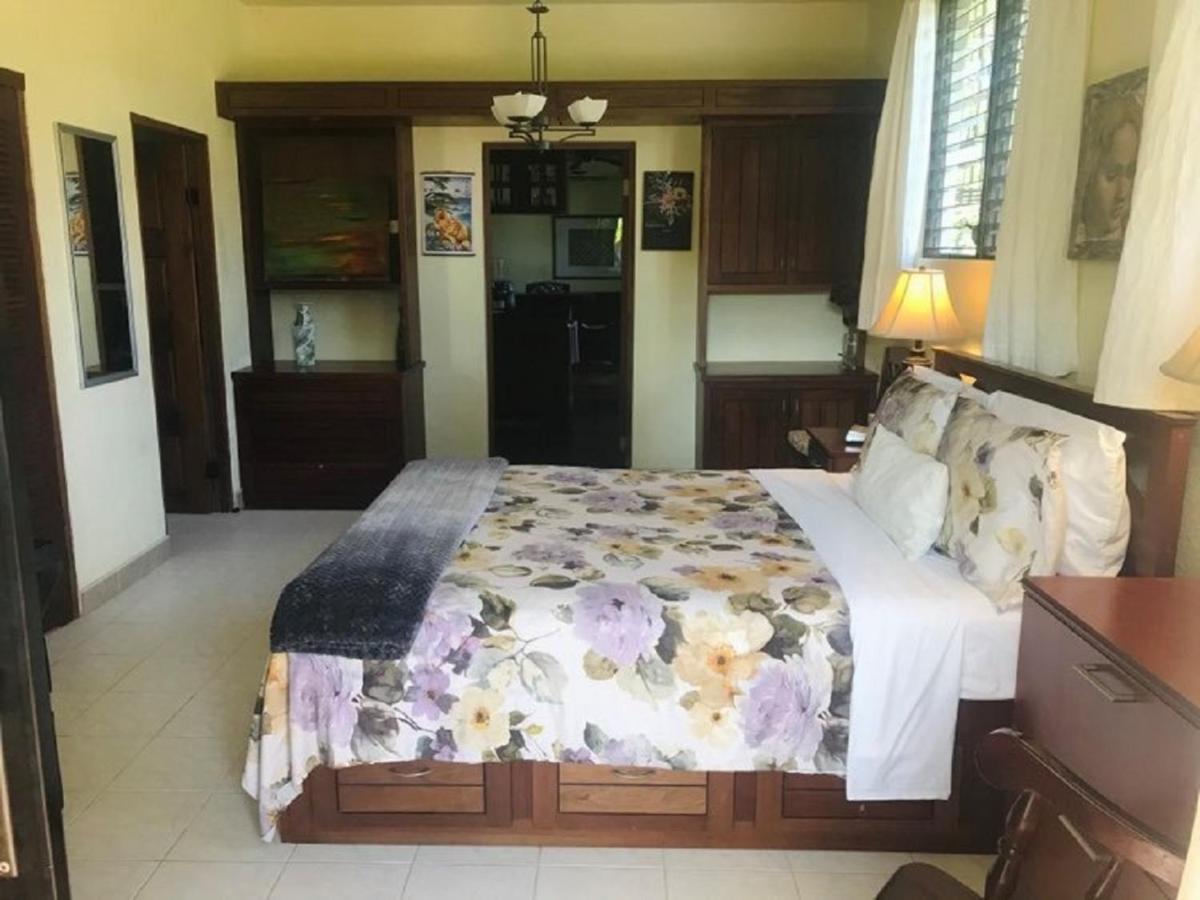 Royale Manor Villa Corozal Buitenkant foto