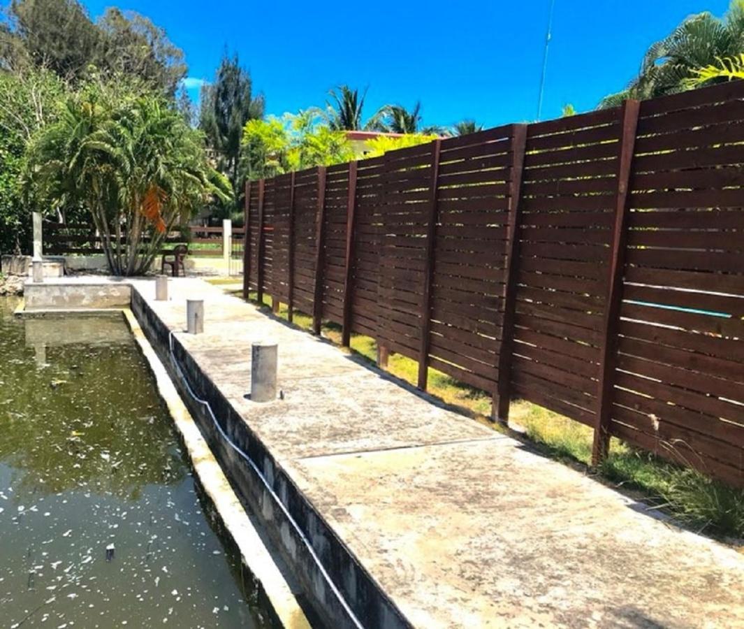 Royale Manor Villa Corozal Buitenkant foto