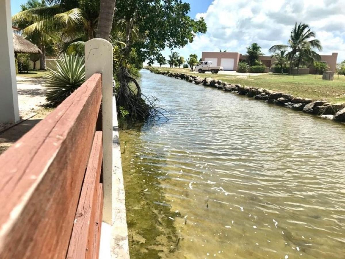 Royale Manor Villa Corozal Buitenkant foto