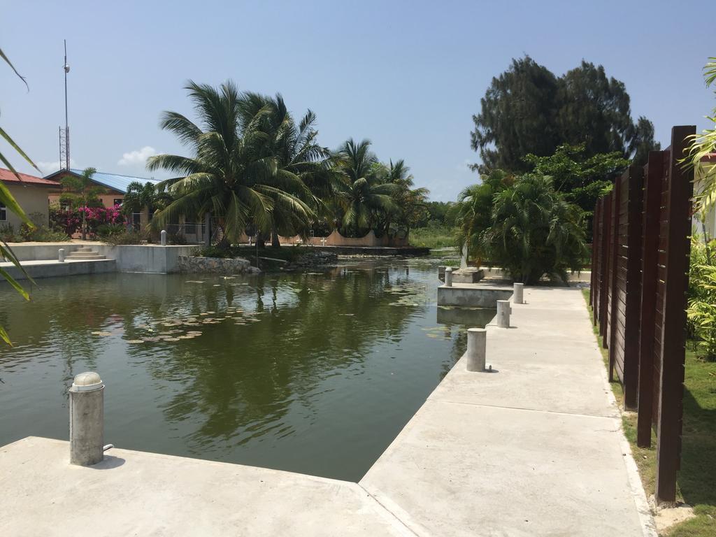 Royale Manor Villa Corozal Buitenkant foto