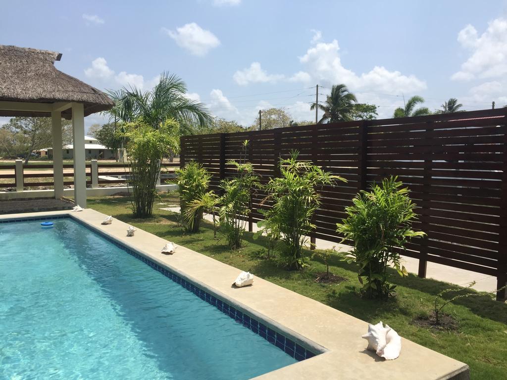 Royale Manor Villa Corozal Buitenkant foto