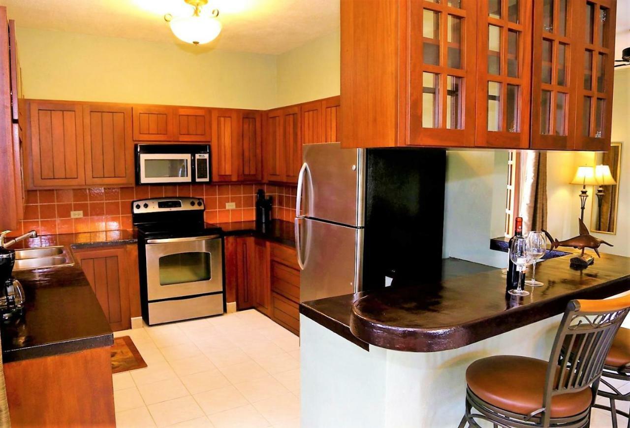 Royale Manor Villa Corozal Buitenkant foto